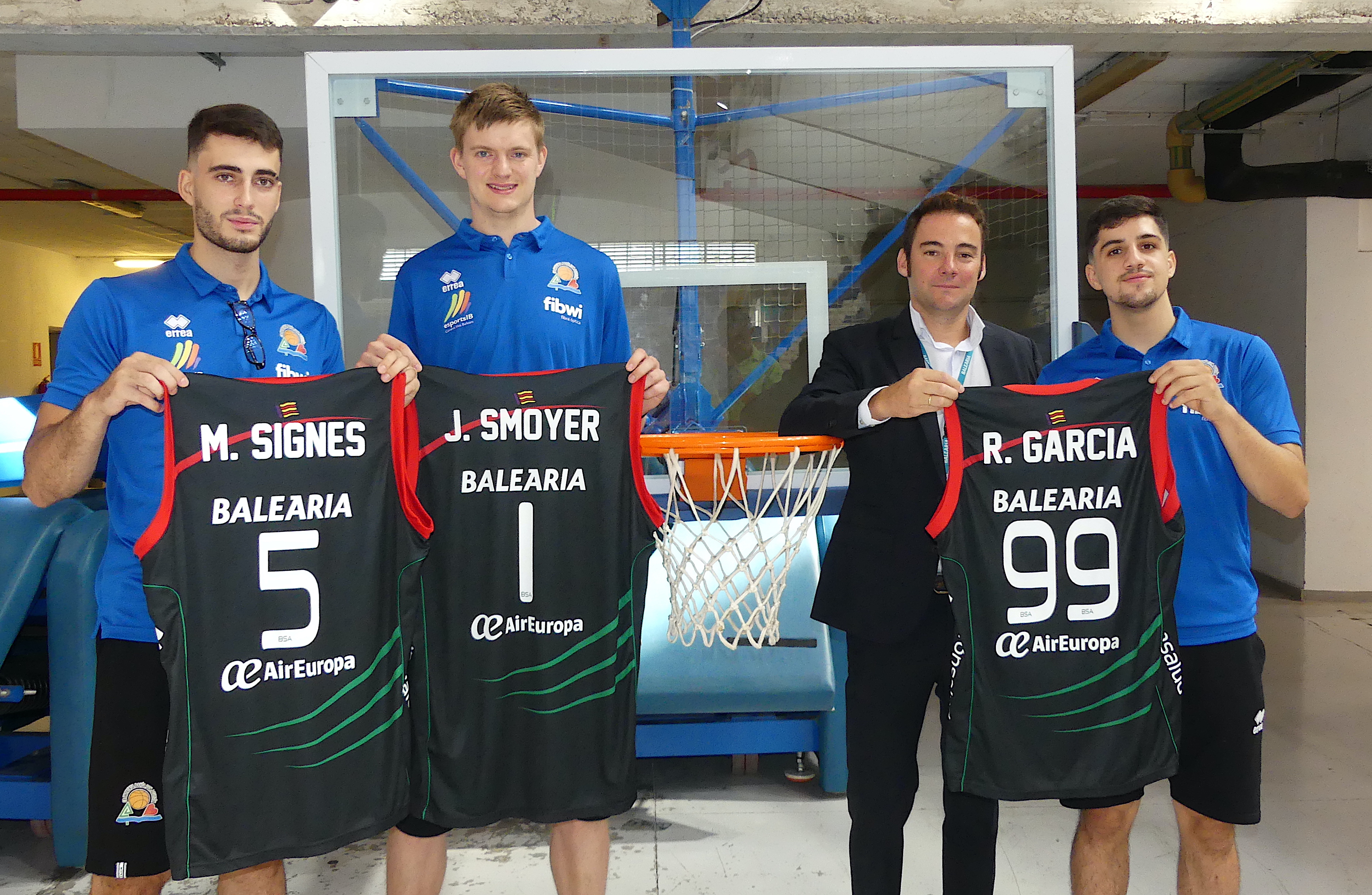Manel Signes Joseph Smoyer y Rafael Garca junto a Jaime de la Puente director comercial de Balearia